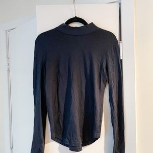 Lululemon - merino wool long sleeve, size 6